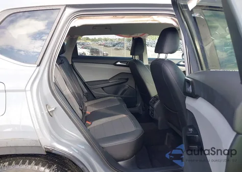 2022 Volkswagen Taos 1.5T Se из США, поврежденный, VIN 3VVYX7B25NM081587